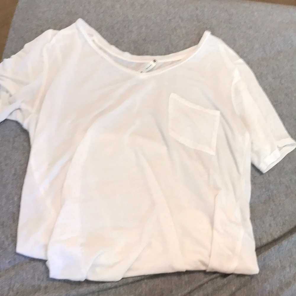 White tee